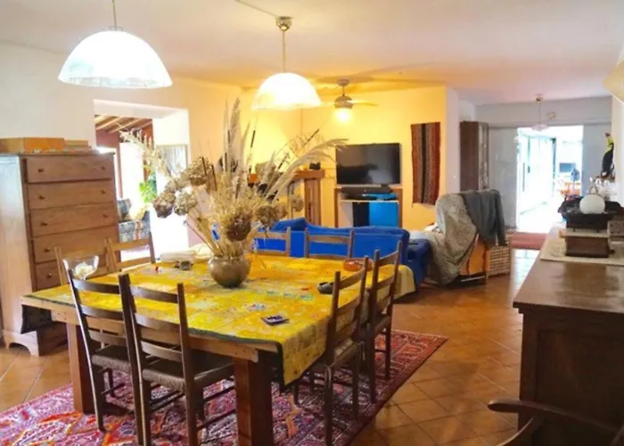 Elegant In With Private Pool